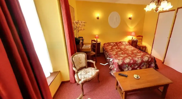 Номер Classic Hostellerie Saint Martin- Logis Hôtel et Restaurant