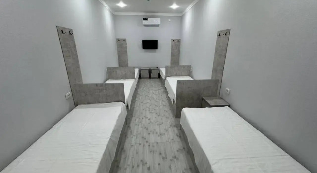 Кровать в общем номере (женский номер) Art Guest House Hostel