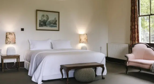 Wallingford Homestead, Prenota Hotel  