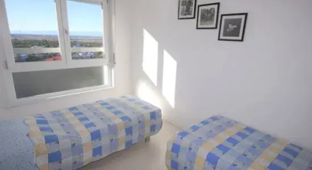 Апартаменты Relax in our sea View Flat