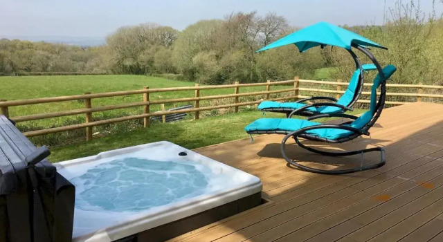 Коттедж с 6 комнатами Blackdown Views - New 6 Bedroom Eco House