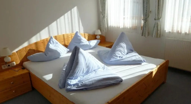 Aparthotels Berwang, Haus Cornelia en Haus Wiesengrund, Rezervovat Apartmánový hotel Hotely v Tyrolsko se snídaní, Snídaně