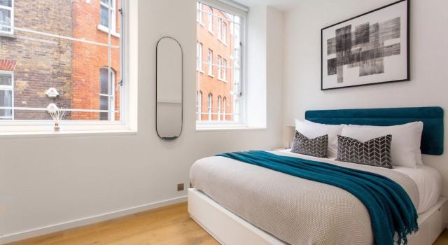 2 Bed 2 Bath Apartment Off Regent Street