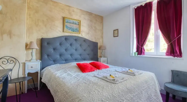B&B Château De La Houssoye, Book Bed and Breakfast Hoteller i Oise med parkering, Parkering