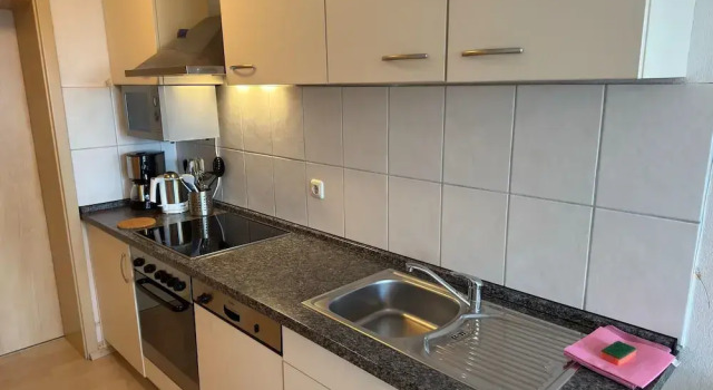 Апартаменты Deluxe Charmante Ferienwohnung mit Garten in Wiek