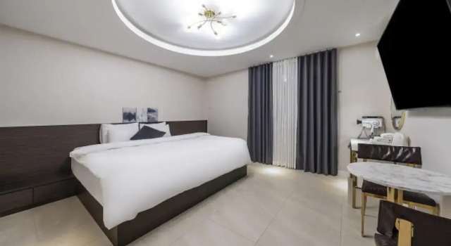 Студия Deluxe KNox Hotel