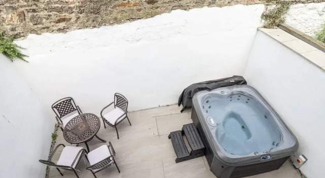 Коттедж Neptune Cottage