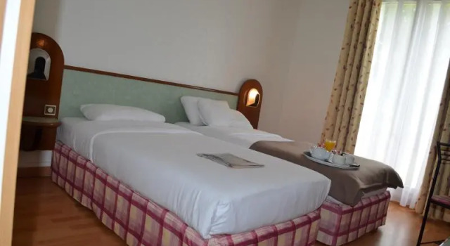 Номер Standard Hostellerie Saint Vincent Beauvais Aeroport