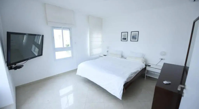 Sea  View  Coral   Suite