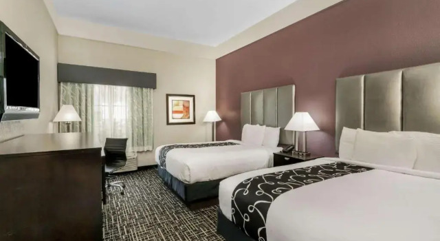 Четырёхместный номер Standard La Quinta by Wyndham Canton MS
