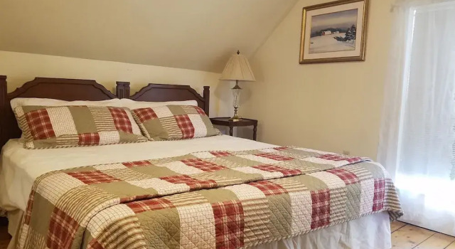 Номер Comfort 1860 House Inn and Vacation Rental Home