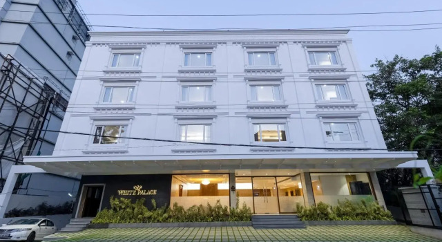White Palace Hotel, Varaa Hotelli Thrissur New Delhi
