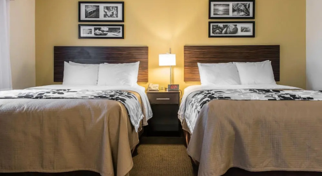 Люкс Sleep Inn & Suites Pittsburgh Airport