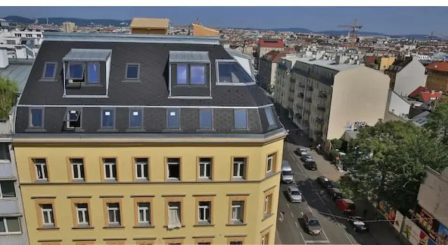 Between Schoenbrunn and the City Center. Apt. 31, Rezerwuj Hotel Hotele w Wiedeń z parkingiem, Parking