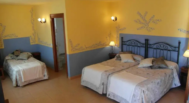 Четырёхместный номер Standard La Casa del Filandón- HOTEL RURAL
