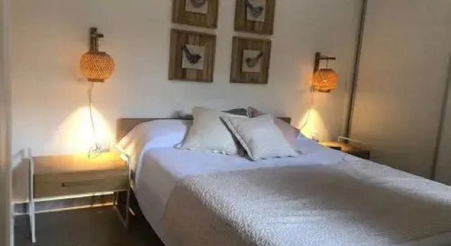Laura Deco I