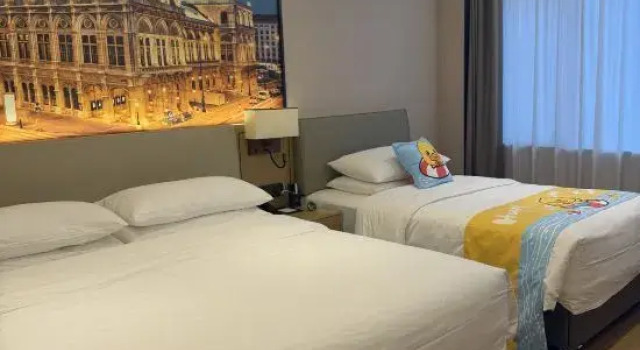 Семейный тент Vienna International Hotel (Shenzhen North Railway Station Yuanfen Subway Station)