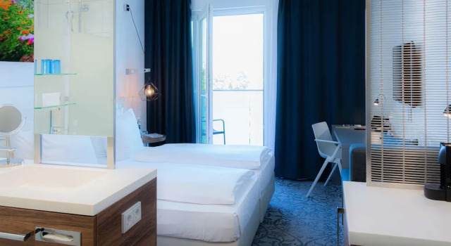 Номер Comfort с балконом Dorint Hotel Düren