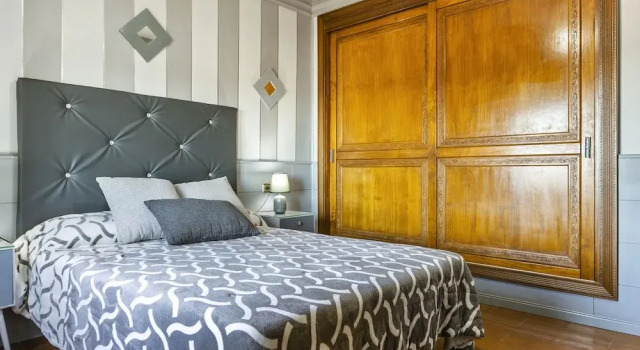 Vintage Holiday Home in Ronda with Hot Tub