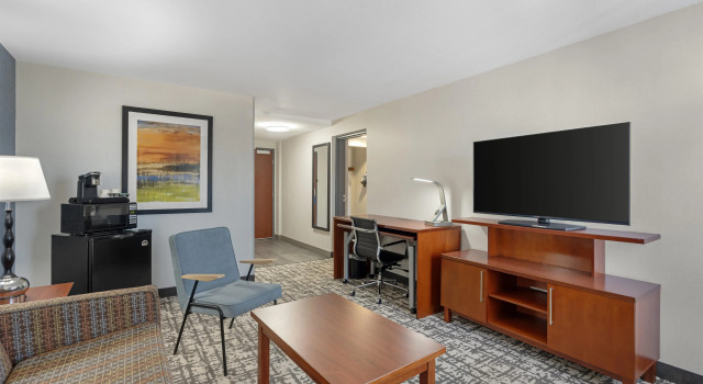 Четырёхместный люкс Best Western Plus Fresno Airport Hotel