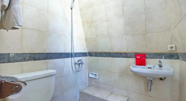 Люкс Deluxe RedDoorz Plus near Parahyangan University