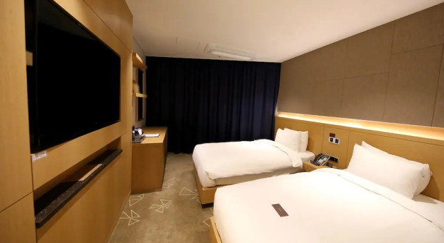 Run of House Sea Cruise Hotel