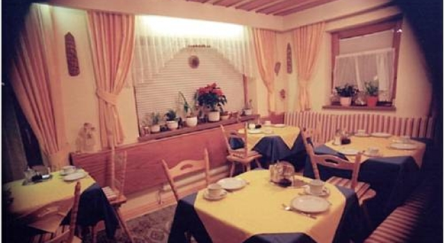 Pension Mina, Rezerwuj Hotel Hotele w Tyrol ze śniadaniem, Śniadanie