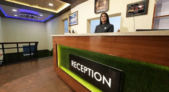 Dallas Express Hotel, Rezervovat Hotel Hotely v Mussoorie se snídaní, Snídaně