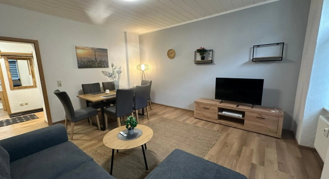 Ferienwohnung Zeitz Appartment Moritzburg, Prenota Hotel Hotel a Garz con parcheggio, Parcheggio