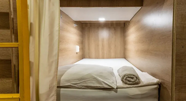 Кровать в общем номере (женский номер) Hostel the pod 33