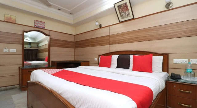 Collection O 3504 Vivek International Hotel