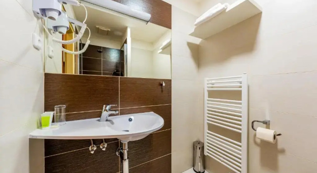 Полулюкс Hotel SKI