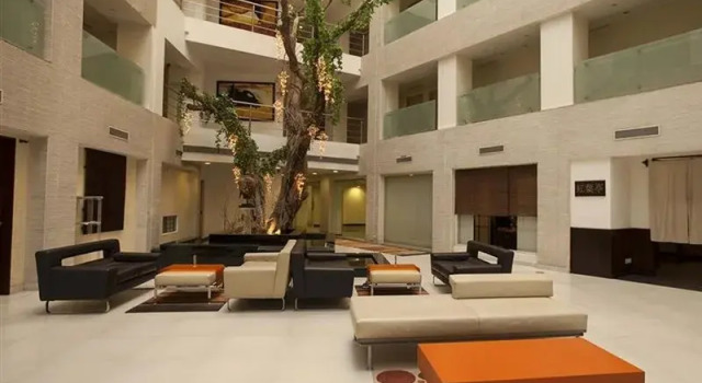 Avlon Courtyard