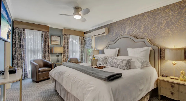 Номер Standard с балконом и с красивым видом из окна Lookout Point Lakeside Inn