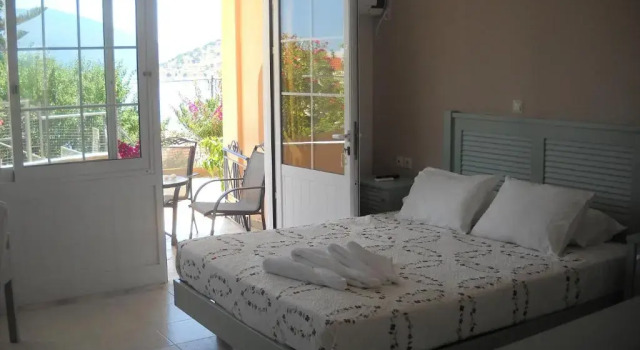 Студия Olive Bay Hotel