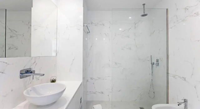 Stylish Flat W/ Gym & Parking by LovelyStay, Забронировать Отель Порту Регион Порту, рядом с Издательство Porto Editora