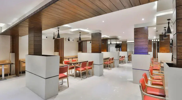 OYO 16122 Hotel Navya Palace, Rezerwuj Hotel Hotele w Gujarat ze śniadaniem, Śniadanie