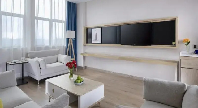 Люкс Kyriad Marvelous Hotel·Huizhou Boluo Center