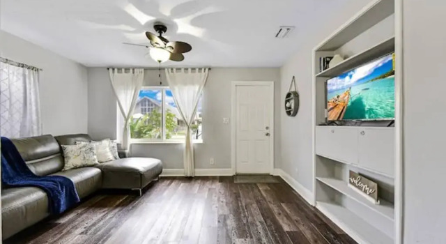 2908 Hollywood in Hollywood