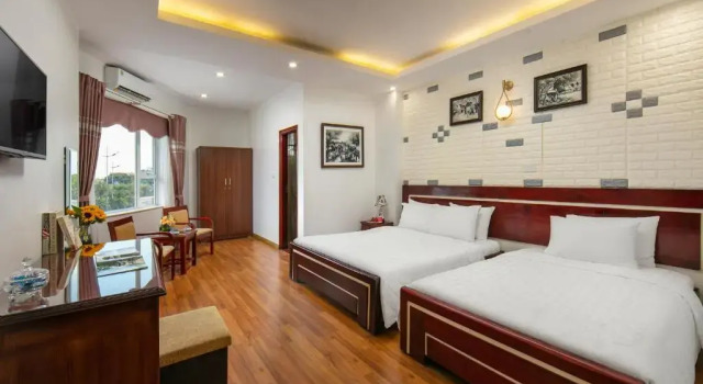 Семейный номер Standard с видом на горы New Airport Hotel
