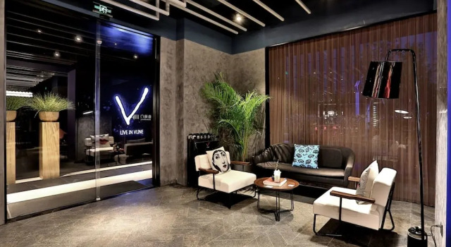 Hangzhou Vline Hotel