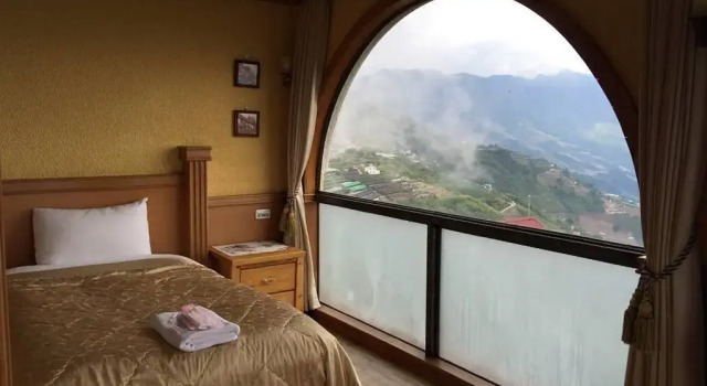 Egmont Mountain House