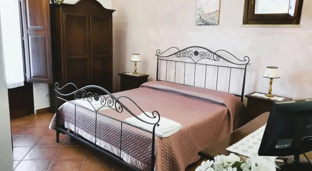Agriturismo Borgo Levante, Забронировать Фермерский дом Фермерские дома Долины Ното, Фермерский дом