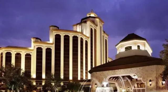 Люкс Royal L'Auberge Casino Resort Lake Charles