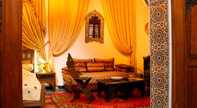 Полулюкс Riad Louna Fes & Spa