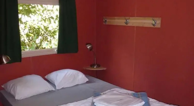 Huttopia Rambouillet, Book Campground Hotels in Upper Normandy with Breakfast, Breakfasts