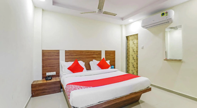 SPOT ON 71099 Hotel Star