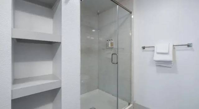 Четырёхместные апартаменты c 1 комнатой Placemakr Austin Downtown, Apartments by Hilton
