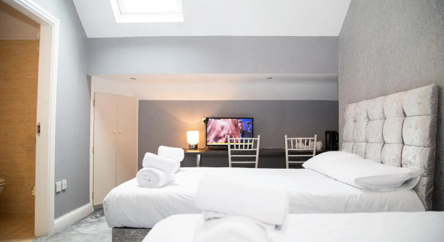 Standard cvadruplă cameră Hotel Anfield