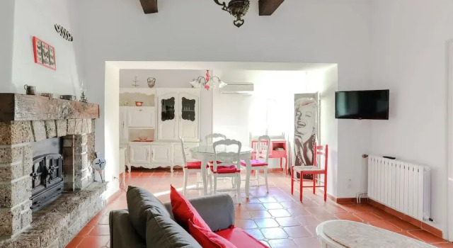 Modern Holiday Home With Private Swimming Pool in Salernes